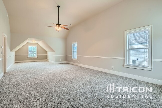 Building Photo - 416 Margaux Wy