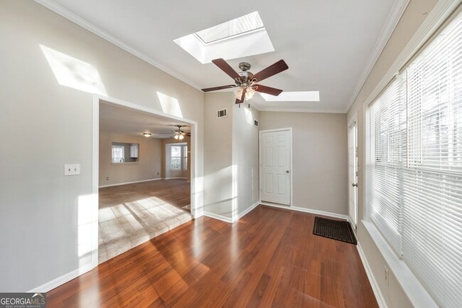 Building Photo - 2045 Fairways Ct