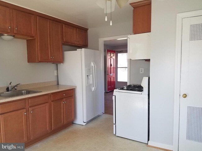 Building Photo - 3710 18th St S