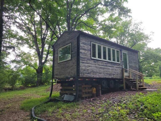 Building Photo - 62 Cherry Hill Rd