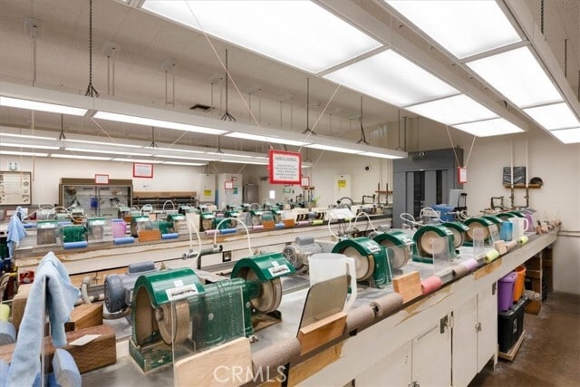 Building Photo - 328 Avenida Carmel