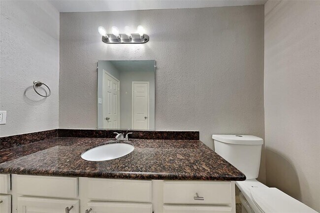 Building Photo - 18414 Arbormont Dr