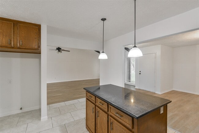 Building Photo - 3206 Cascade Creek Dr