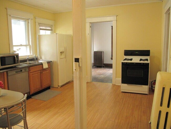 kitchen 2 - 409 Dryden Rd