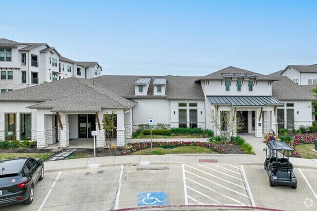 Building Photo - 2051 Mayfield Pkwy