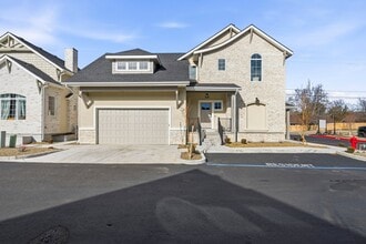 Building Photo - 10093 W McMillan Rd