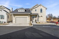 Building Photo - 10093 W McMillan Rd