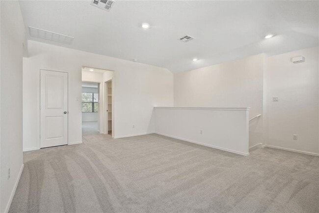 Building Photo - 1721 Roaming Oak Bnd