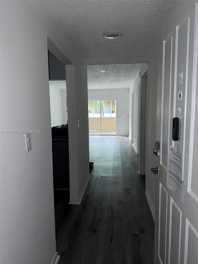 Building Photo - 6070 W 18th Ave