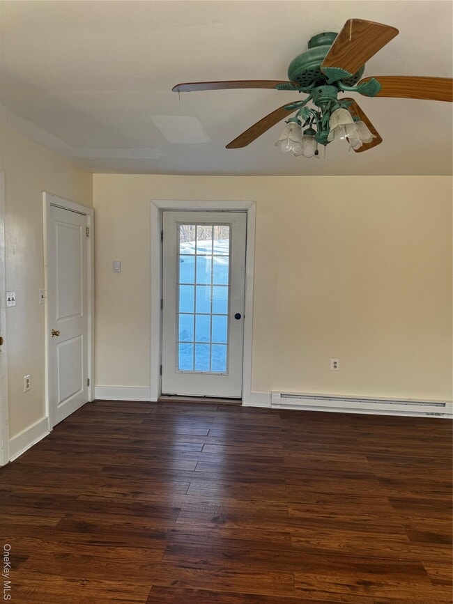 Building Photo - 8064 Albany Post Rd