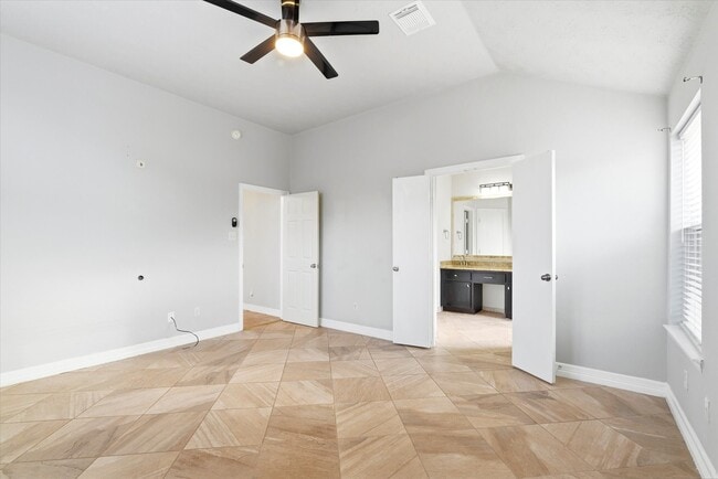 Building Photo - 4515 Chetco Ln