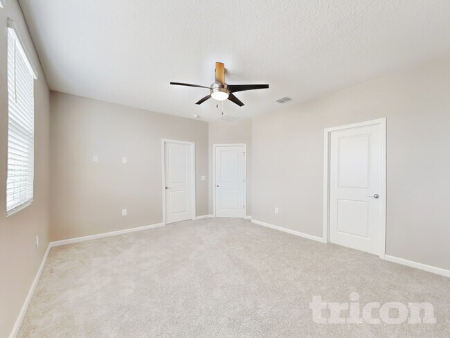 Building Photo - 741 Honeyrock St