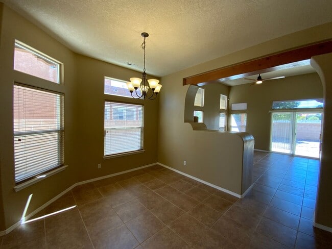 Building Photo - 3 Bedroom Single Story Home Available Near...