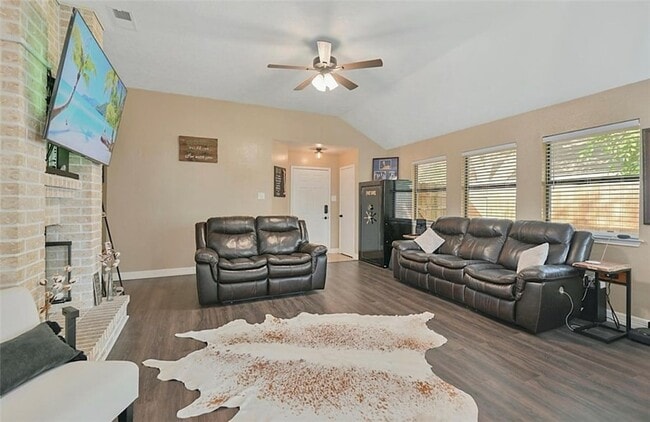 Building Photo - 4022 Windfree Dr