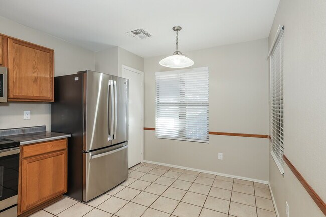 Building Photo - 11240 E Sunland Ave