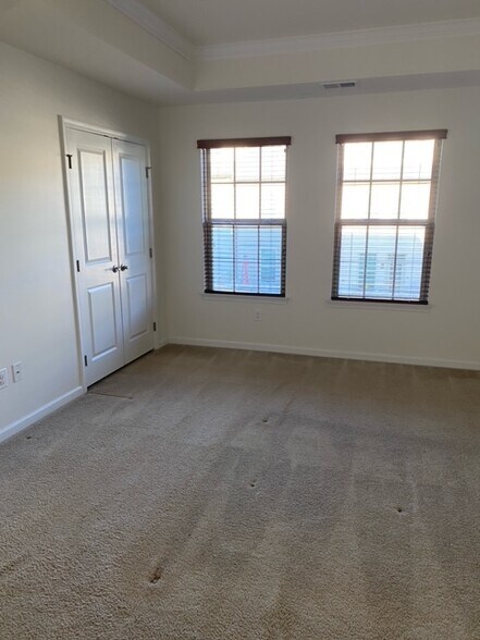 primary bed - 7883 Patterson Way