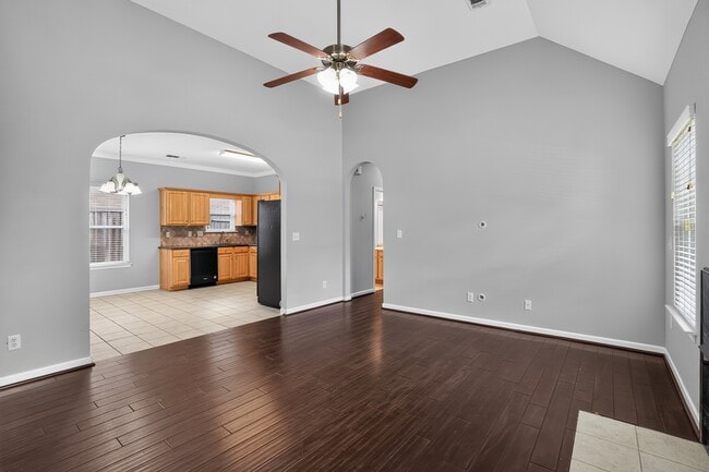 Building Photo - 265 Oxmoor Pl
