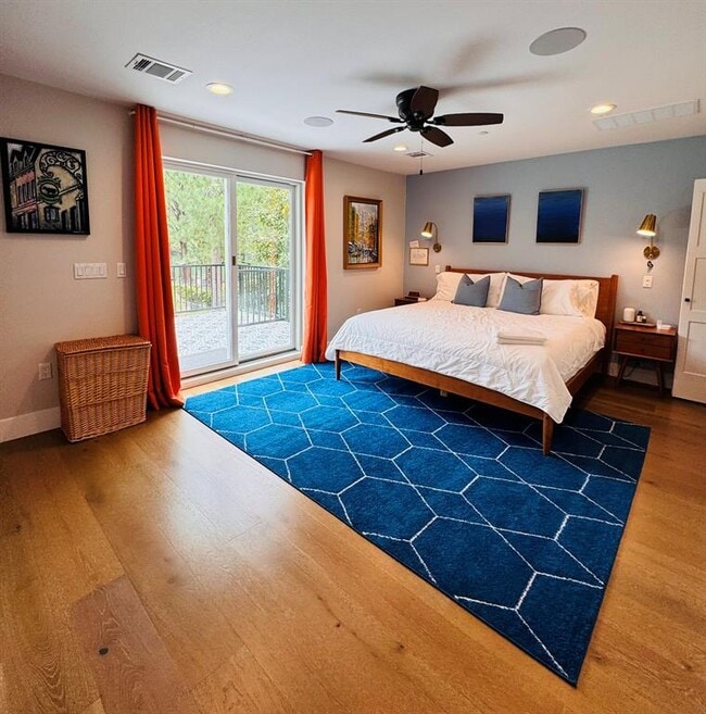 Building Photo - 2007 Manana St