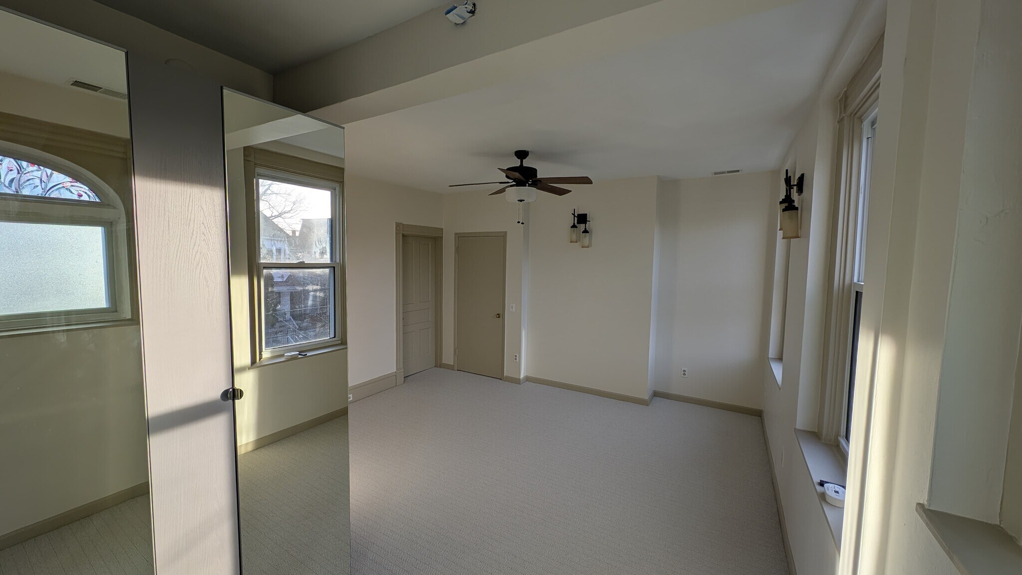 Master bedroom - 347 Spahr St