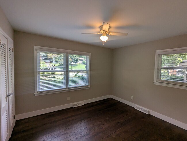 Building Photo - Ranch with Fence and 20x30 Garage/Workshop with Electric Close to Light Rail