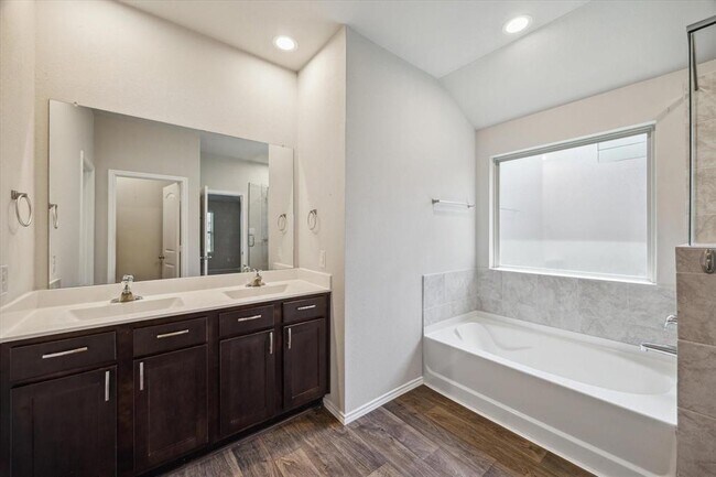 Building Photo - 12303 Trumpetfish Dr