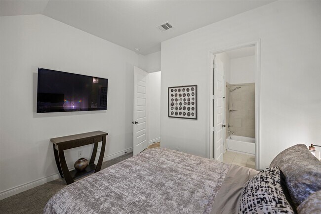 Building Photo - 2126 Partridgeberry Ln