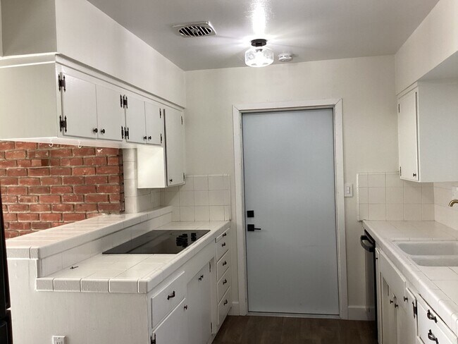 Building Photo - 4648 N 6th St