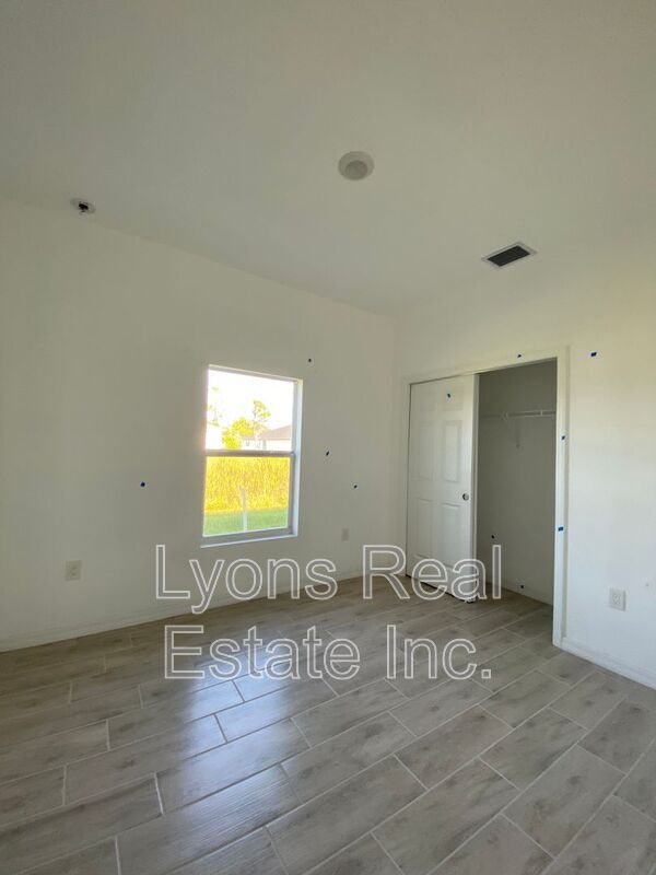 Building Photo - 13238 Keystone Blvd