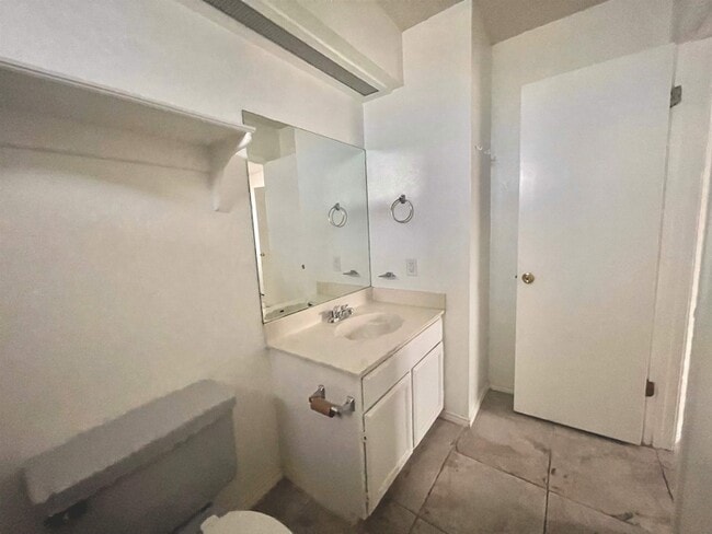 Building Photo - 1205 International Blvd