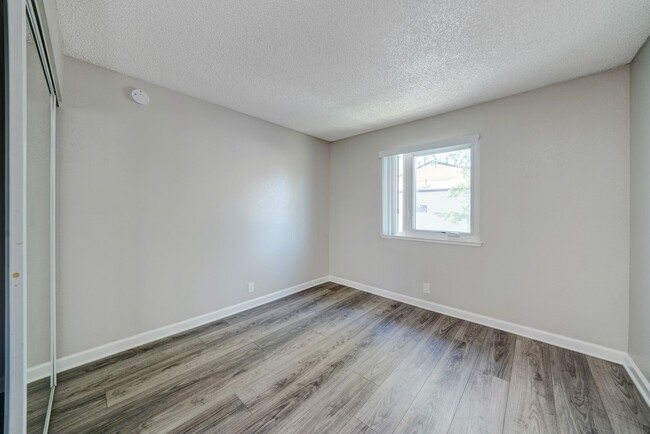 Building Photo - Great South Reno Location  2BD 1 BA - All ...