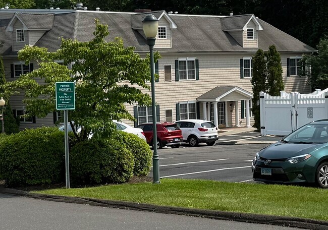 Building Photo - 380 N Main St