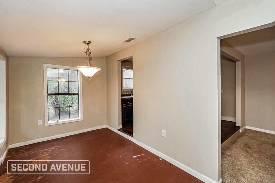 Building Photo - 7104 Foster Dr