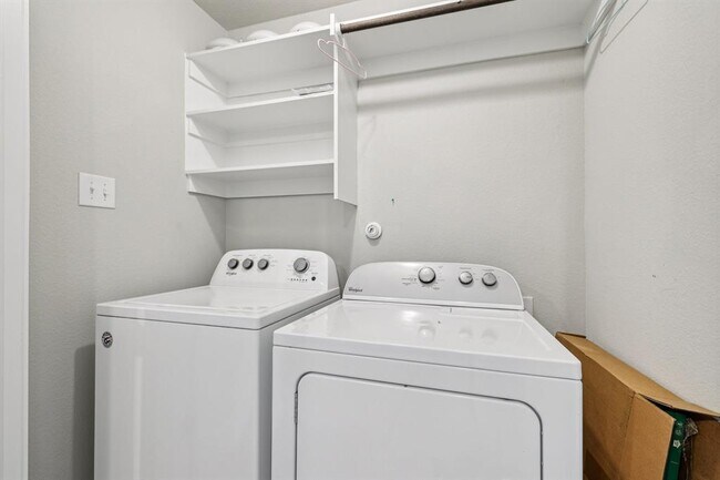 Building Photo - 111 Amber Fields Trail