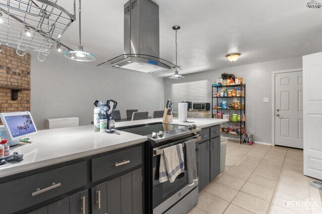 Building Photo - 4906 Colleen Dr