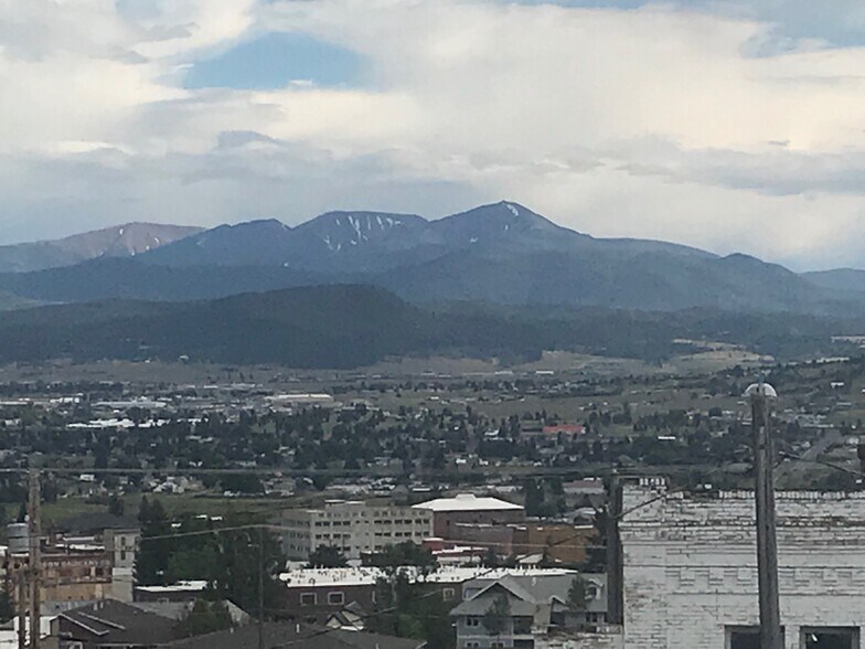 Building Photo - 963 Lewisohn St