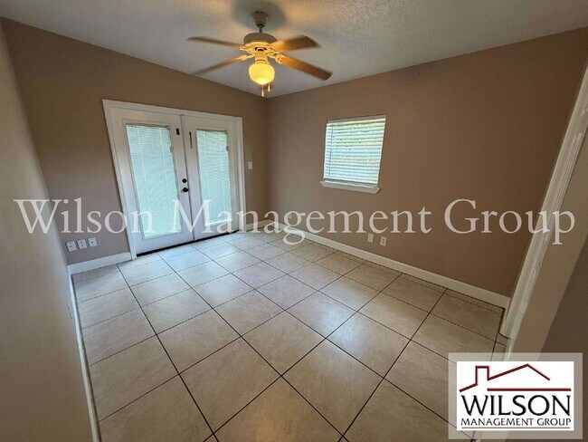 Building Photo - 4008 Montrose Ct