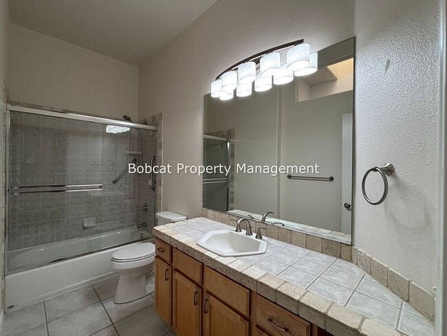 Building Photo - 1626 Evergreen Dr