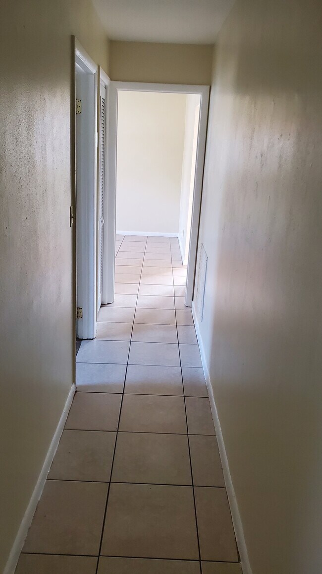 Hallway - 6828 Jack Horner Ln