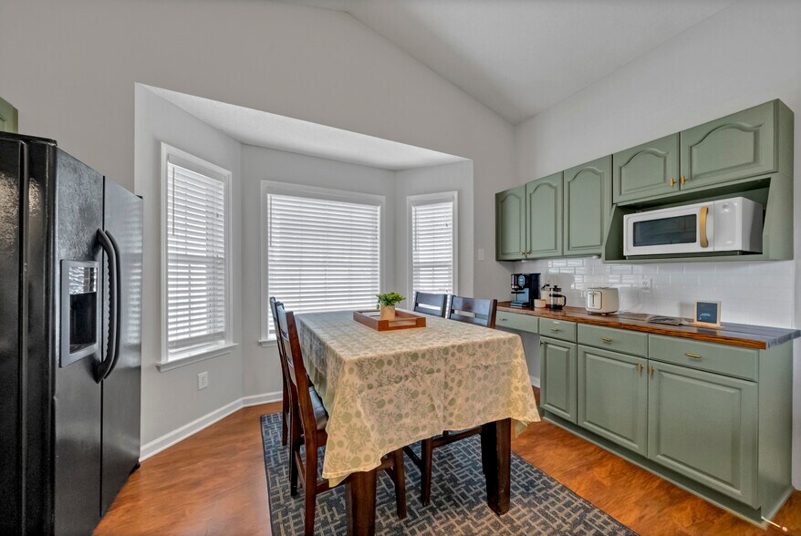 Building Photo - 345 Firebridge Dr