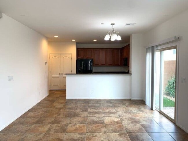Building Photo - 7752 Broadloom Ct
