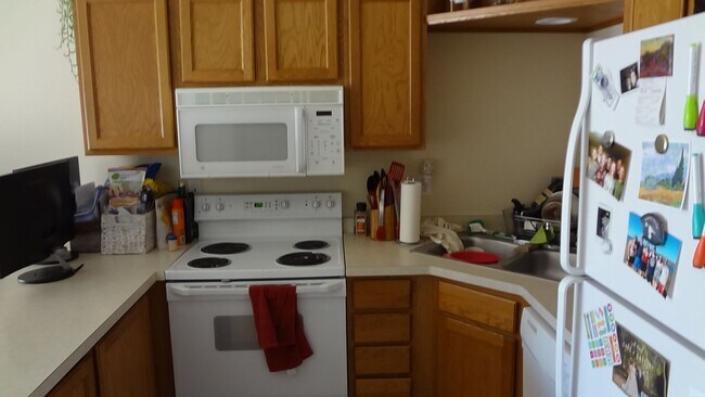 Building Photo - Great One Bedroom near Provo Rec Center, U...