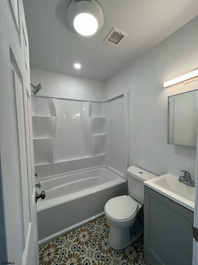 Building Photo - 214 Atlantic Ave