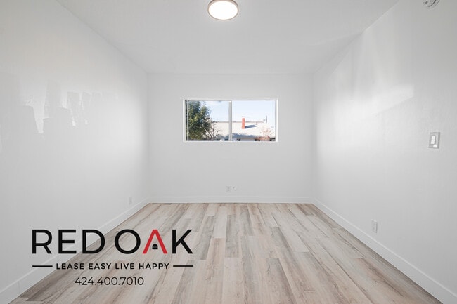 Building Photo - 230 N Grand Ave