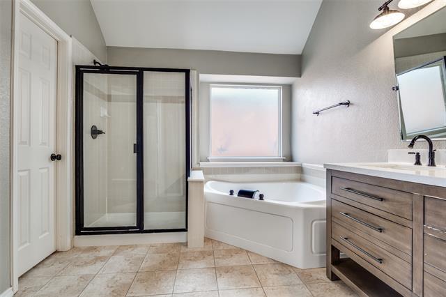 Building Photo - 613 Castleford Dr