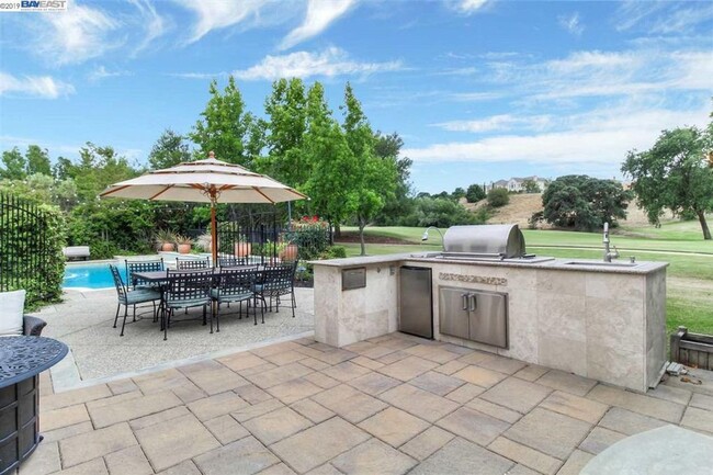 Building Photo - Pleasanton Ruby Hill, French Estate 5 Br.,...