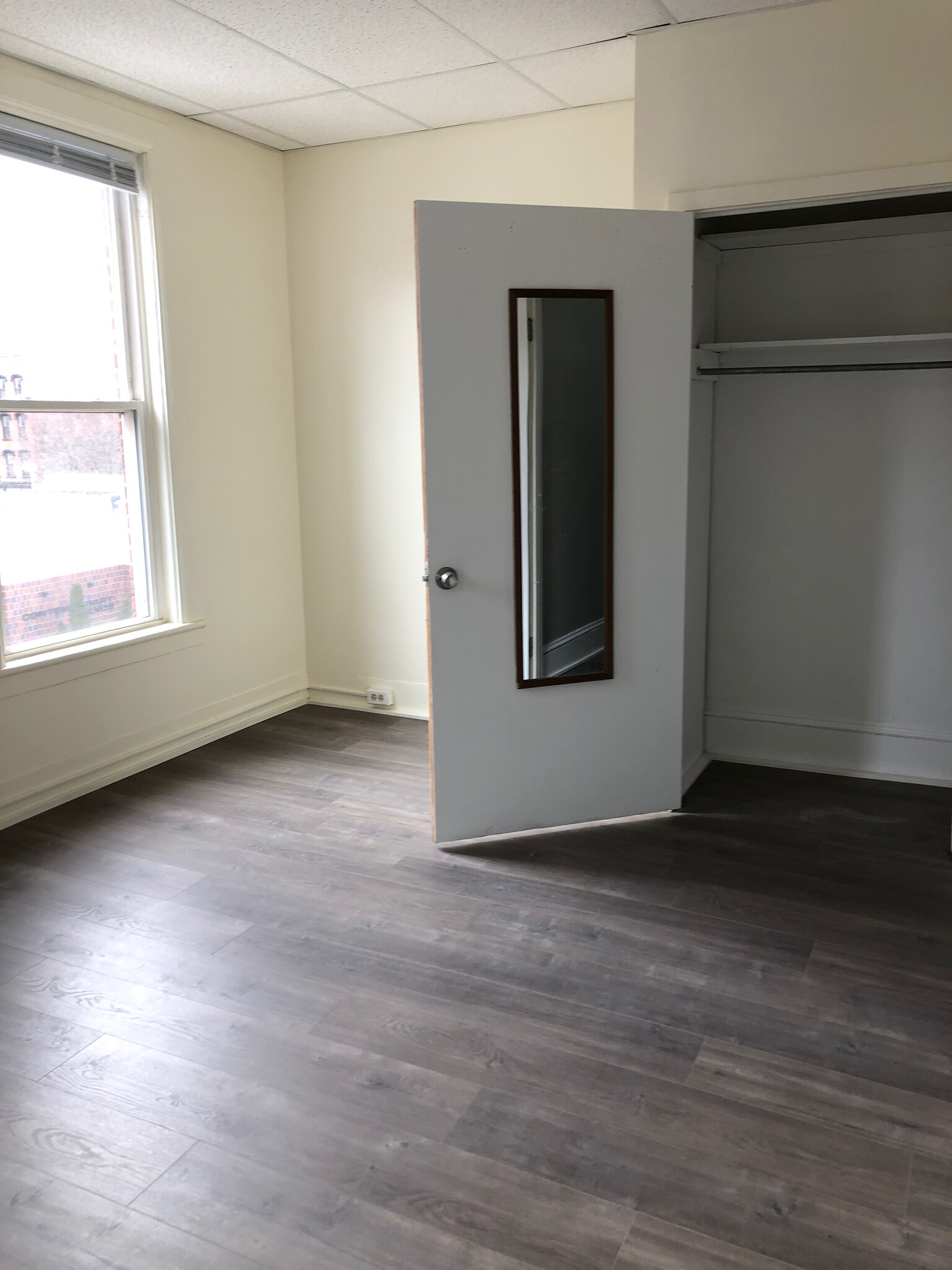 bedroom closet - 312 E Seneca St