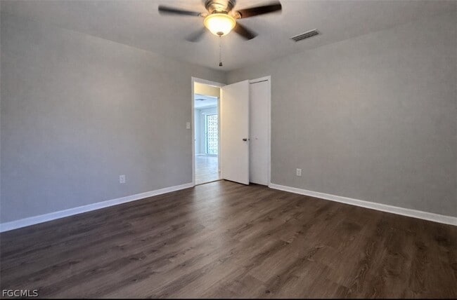 Building Photo - 1107 SE 46th Ln