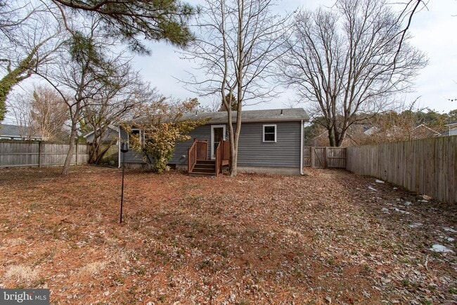 Building Photo - 101 Brooks Ln