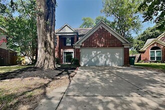 Building Photo - 5 Regency Ct