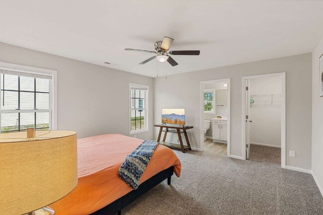 Building Photo - 214 Jeremy Ln